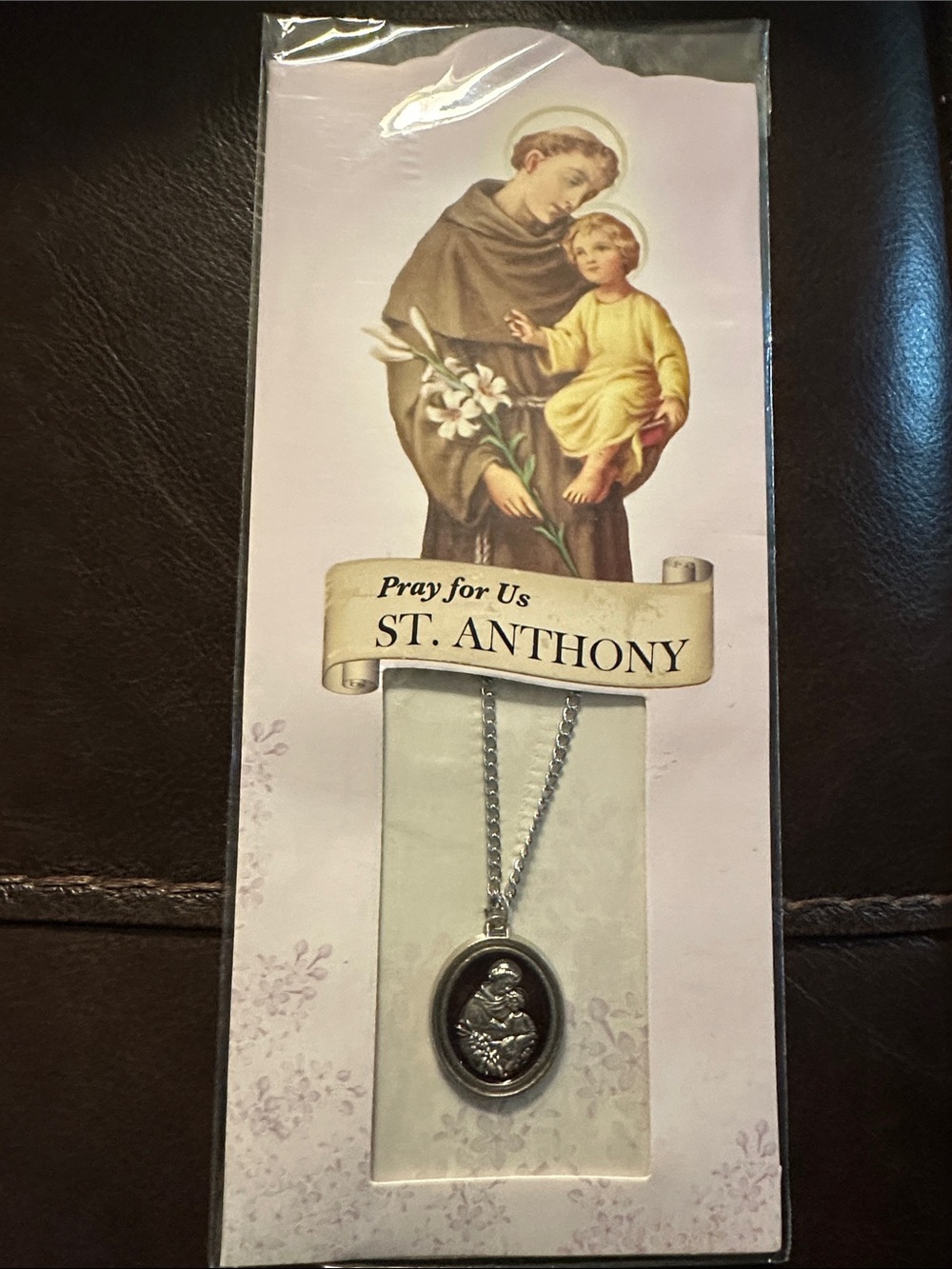 St. Anthony Silver-Tone Oval Pendant Necklace Prayer Pray for us